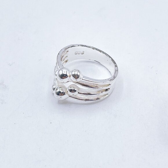 Sterling Silver Band 6 Polished Bead Accents Minimalist Design Ring Size 7 - Picture 2 of 6